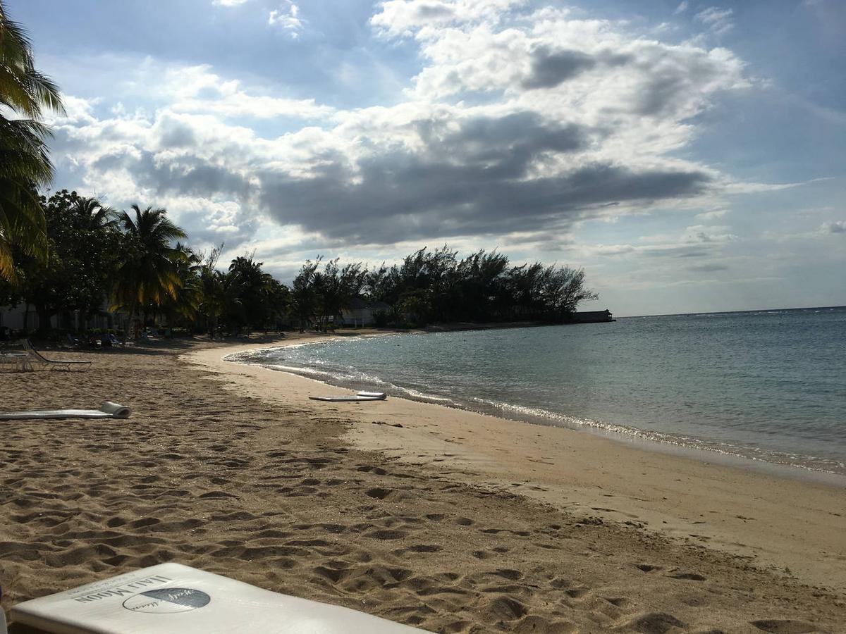 Luxury Villa Sleeps 6, Beach Access, Бухта Монтего Экстерьер фото